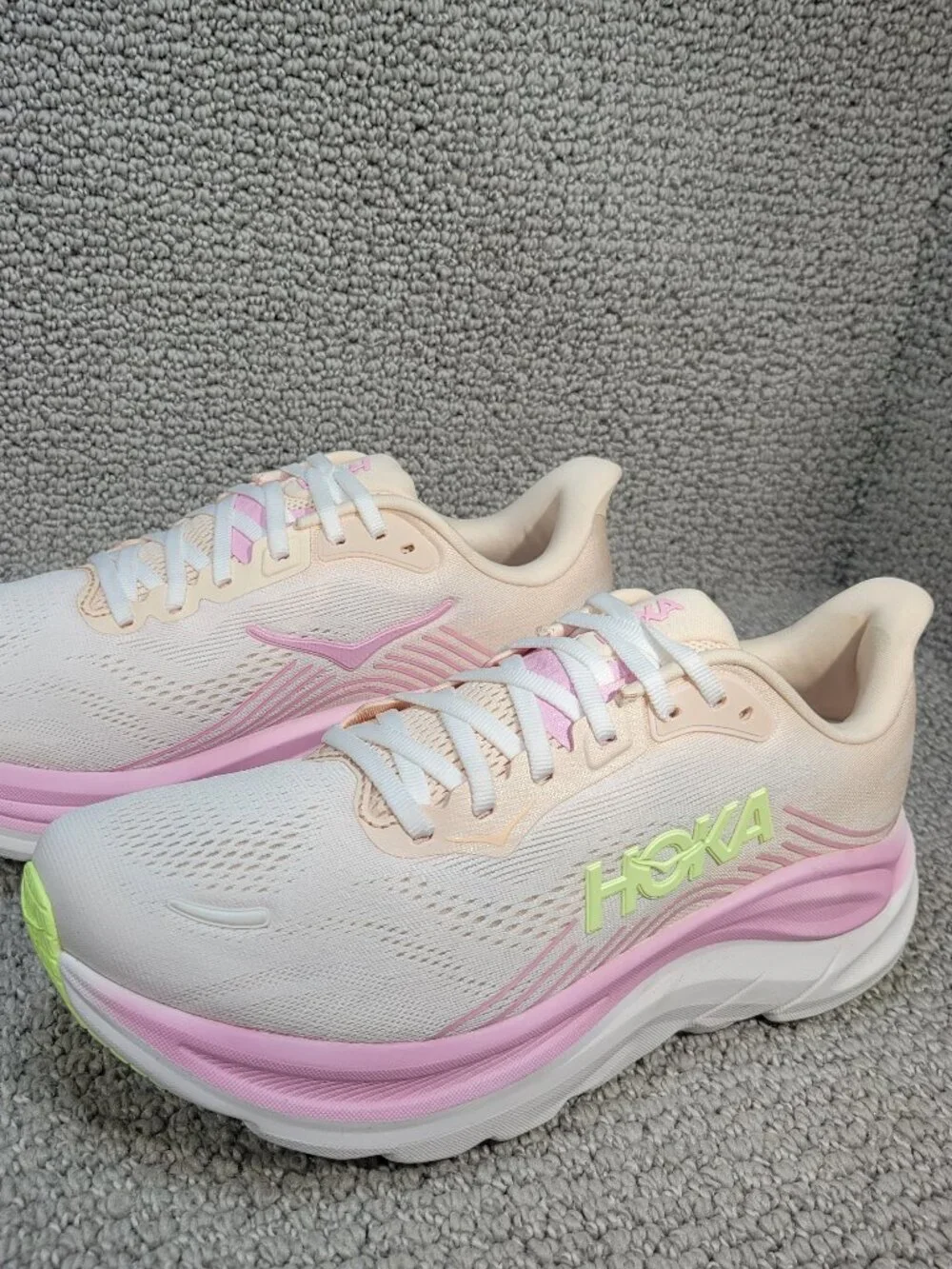 Hoka One One Clifton 11 Women's Size 9B Tangerine Glow White 1176573 TWW